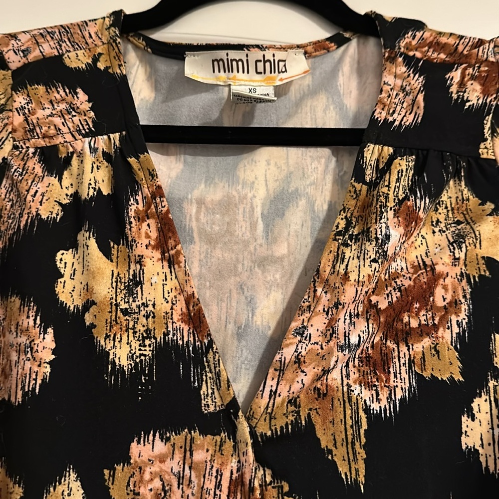 Mimi Chica Bell Sleeve Romper - Picture 3 of 6